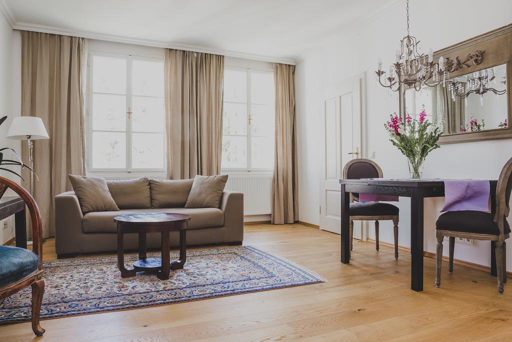 Salzburg Place To Stay Bagian luar foto