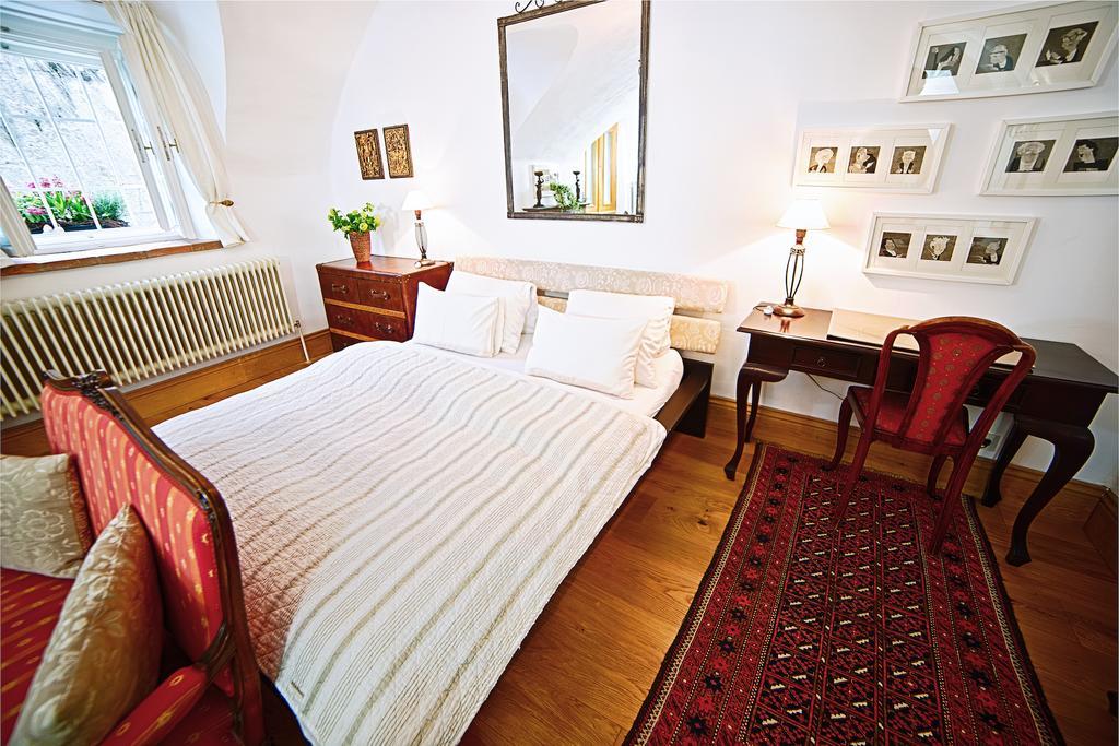 Salzburg Place To Stay Bagian luar foto